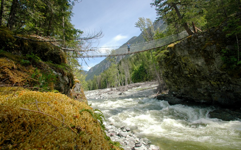 You can have hikes like this one all to yourself outside of the busy fall season