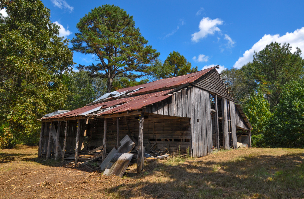 The old barn in French Camp, Mississippi had seen it's better days. 